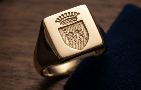 Personnalisez votre bague chevalière d&rsquo;exception grâce à l&rsquo;art héraldique